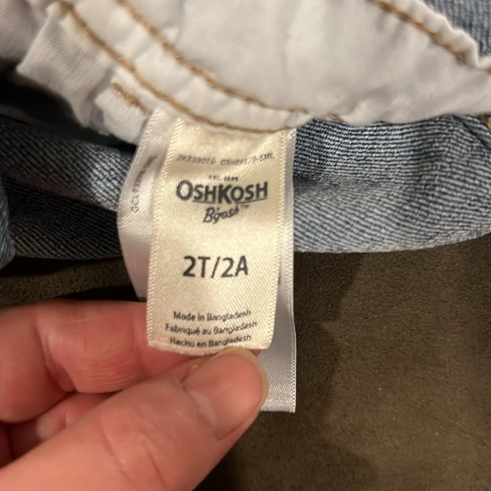 Oshkosh B’gosh 2T Denim Overalls